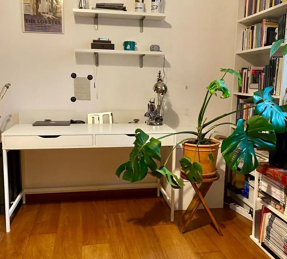 شقة Cozy Loft In The Heart Of ميلان